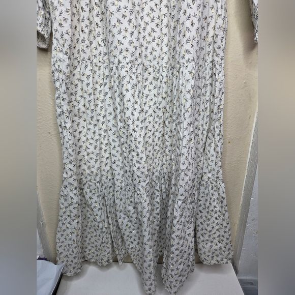 Old Navy Womens Prairie Tiered Maxi Dresses SizeMedium Print Gold Cottagecore - Picture 4 of 16